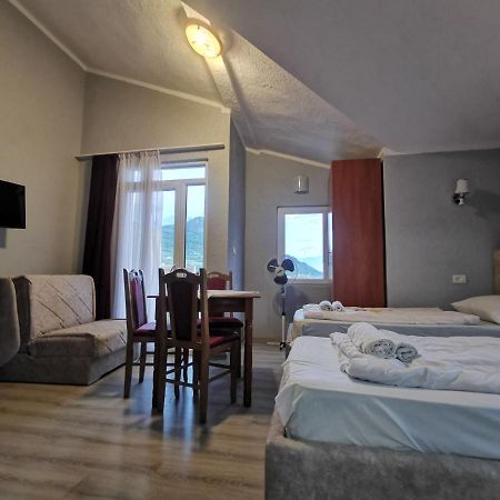 Hotel Rosi Gusinje Zewnętrze zdjęcie
