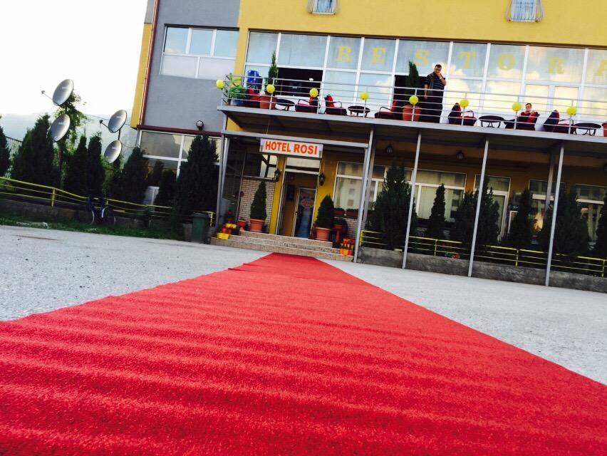 Hotel Rosi Gusinje Zewnętrze zdjęcie