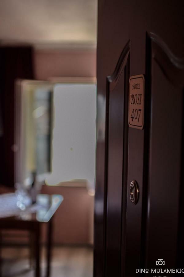 Hotel Rosi Gusinje Zewnętrze zdjęcie