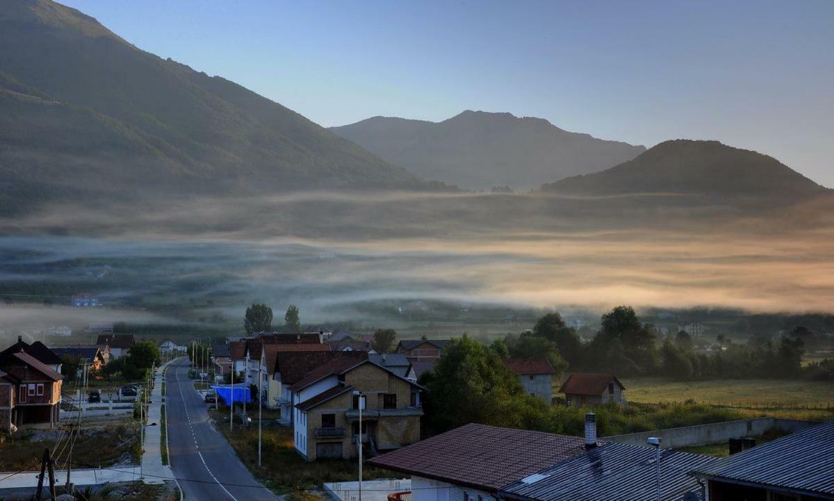 Hotel Rosi Gusinje Zewnętrze zdjęcie